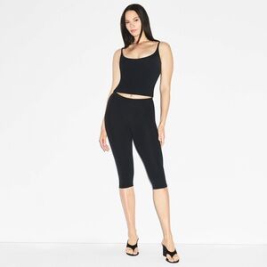 NWT Skims 2X high waisted cropped Capri pant black